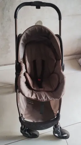 Carrinho para bebe mais cadeirão 