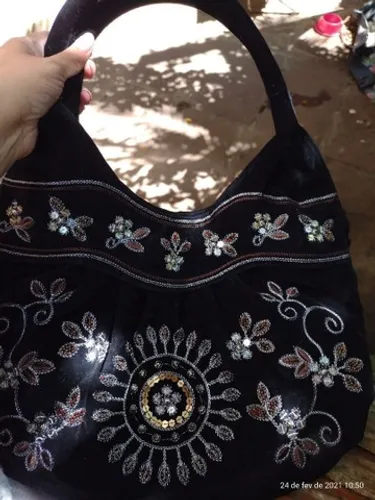 Bolsa Bordada Tam: Médio