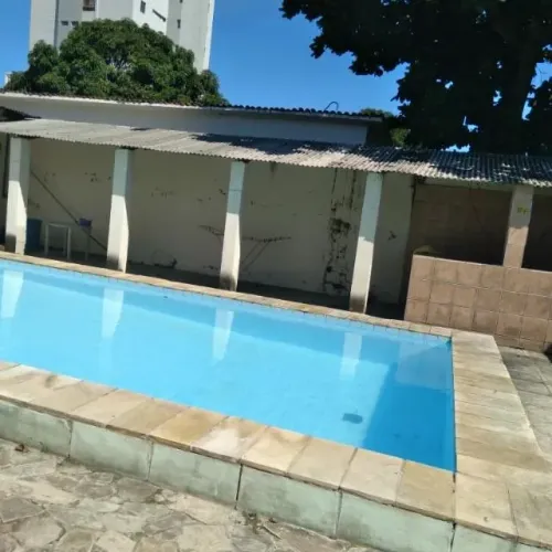 Vendo casa c 456m2, esquina em Jd Atlântico (próx Treine)