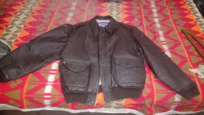 antiga Jaqueta de couro legítimo Airborne linda