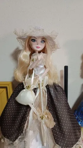Boneca Vitoriana