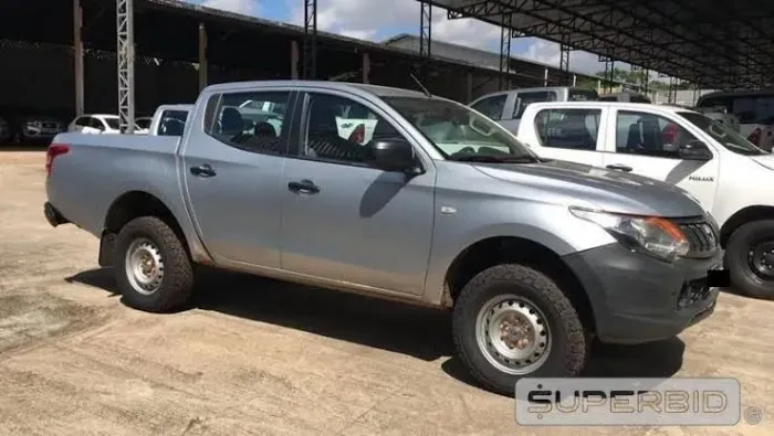 Sucata peças l200 New triton gl 2.4