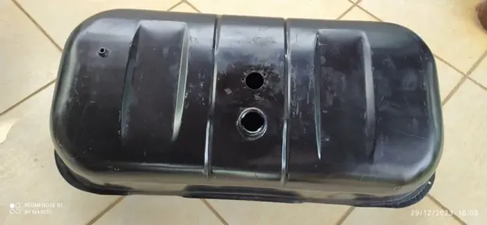 tanque combustivel D-40  D-60 novo