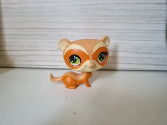 Gata Littlest Pet Shop 2393