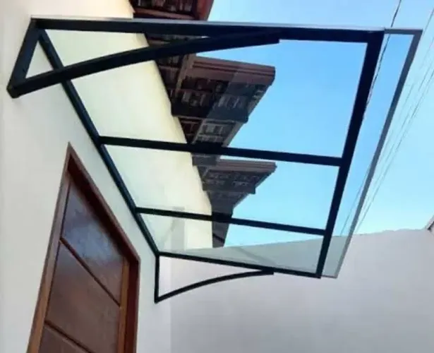 Cobertura de policarbonato proteção de janelas portas e etc