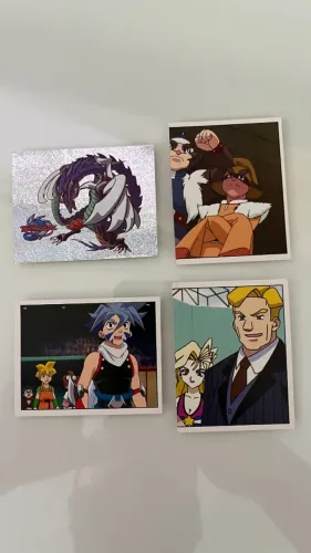 Lote 4 Figurinhas Beyblade Panini Raras - Inclui 1 Cromada Brilhante!