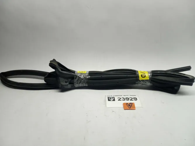 Borracha Pingadeira Porta Traseira Direita Honda New Fit