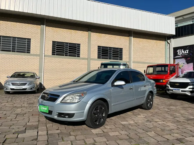 GM / VECTRA SEDAN ELEGANCE