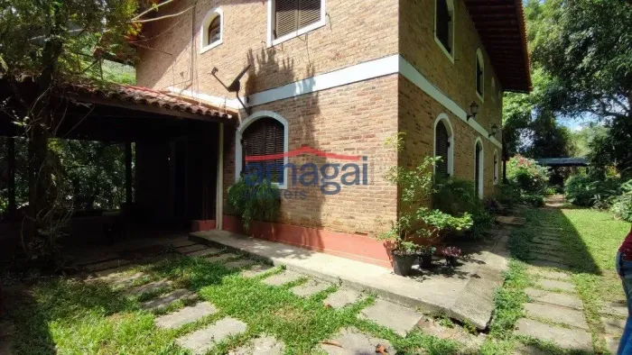 Chacara com 36.000m², plana, casa com 4 dormitórios em Jacareí