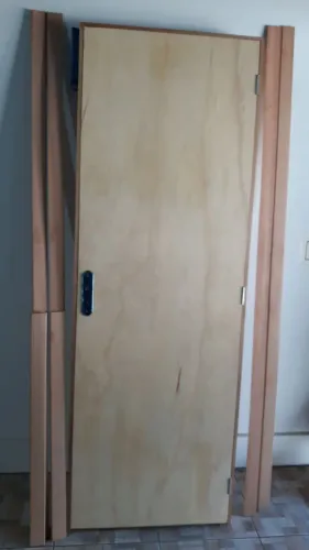 Porta de pinus interna