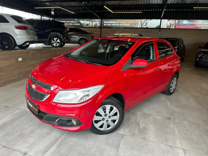 Chevrolet Onix Hatch LT 1.0 8V Flex Power Mec. 4P 2013