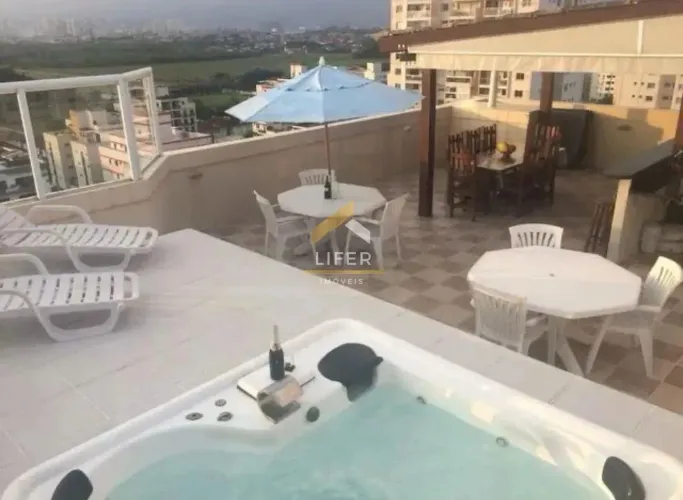 Cobertura Duplex à Venda  Praia do Tombo, Guarujá, avalia permuta