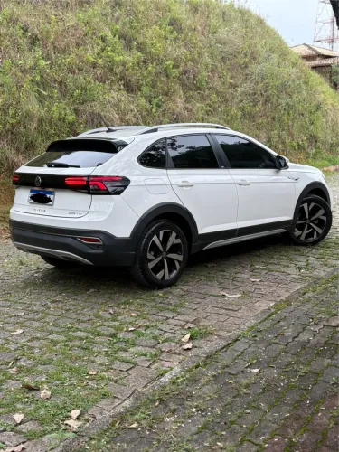 Volkswagen Nivus Highline 1.0 200 TSI Flex AUT 2021