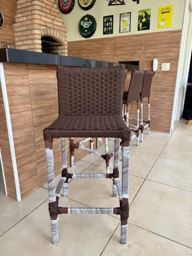 Banquetas em alumínio toda revestida em corda nautica marrom 590 cada 