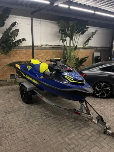SEA DOO WAKE 230