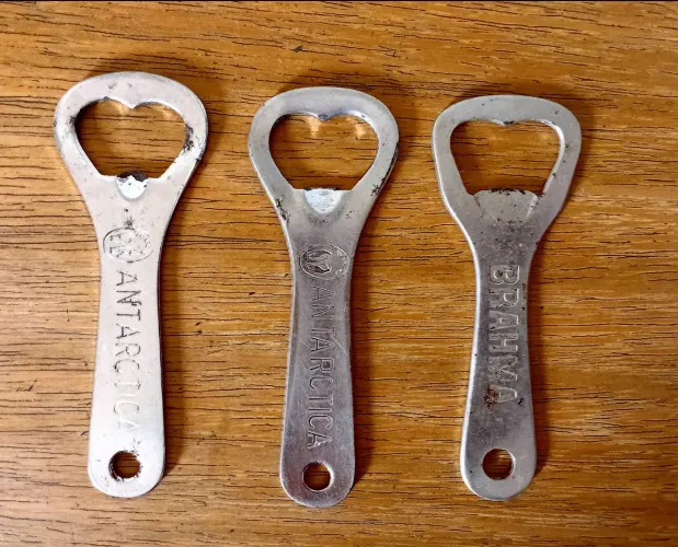 Abridores de garrafa antigos - 4 unidades