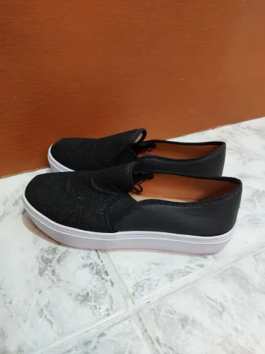 Sapatos Emma carrel pretas com glitter