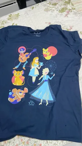 Camiseta Disney feminina