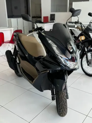 PCX DLX ABS - 2025