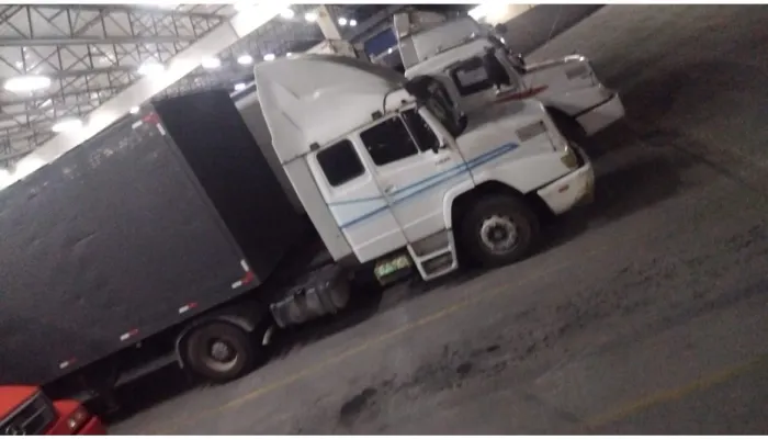 Motorista Carreteiro. Categoria E