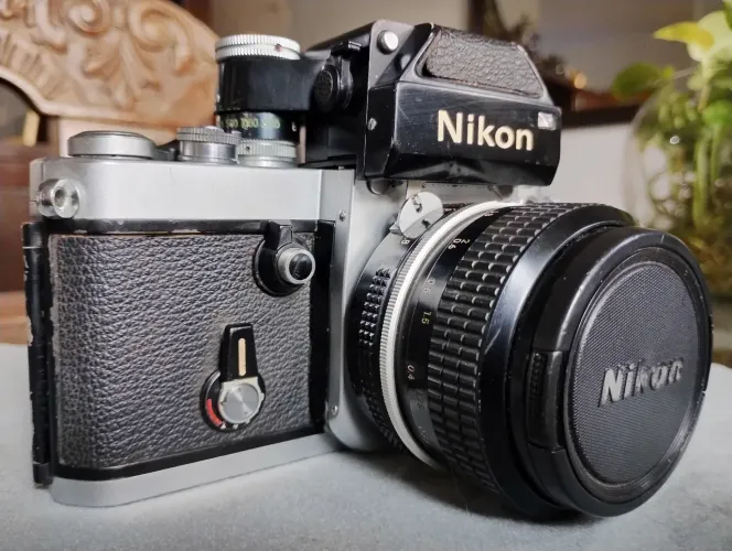 Nikon F2 + Lente 35mm