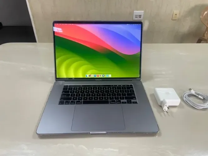 macbook pro i9