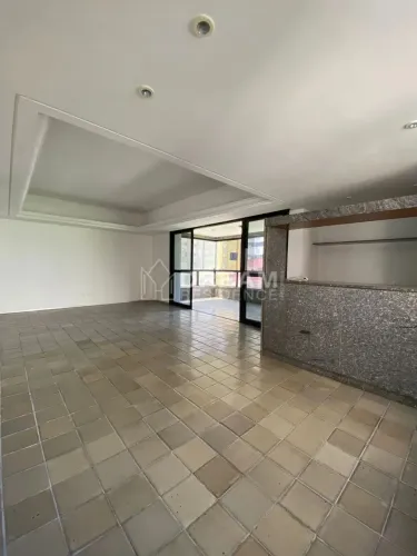 Imóvel para venda tem 220 metros quadrados com 4 quartos em Boa Viagem - Recife - PE