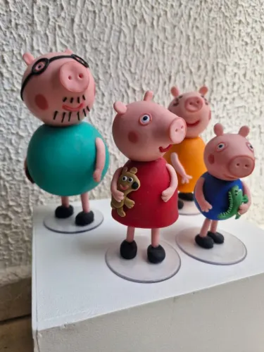 Bonecos Peppa Pig em Biscuit