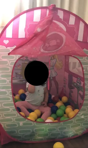 Barraca da Barbie de Bolinhas tenda