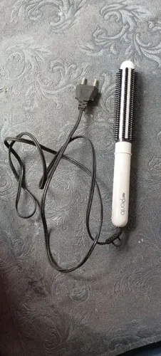 Escova modeladora de cabelos 