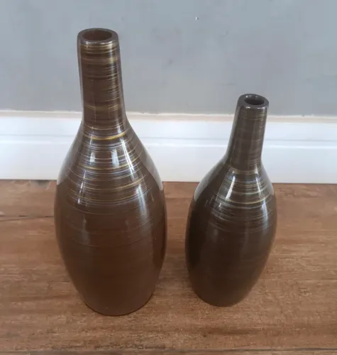Par de vasos enfeite mesa