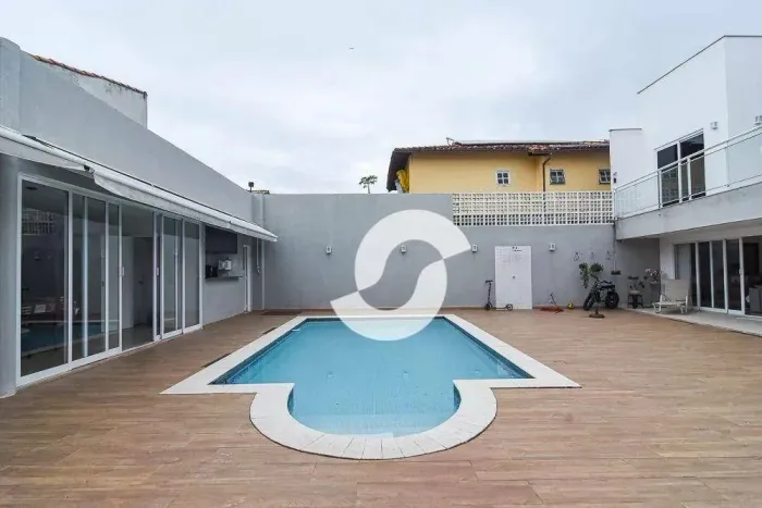 Casa com 5 dormitórios à venda, 385 m² por R$ 4.300.000,00 - Camboinhas - Niterói/RJ