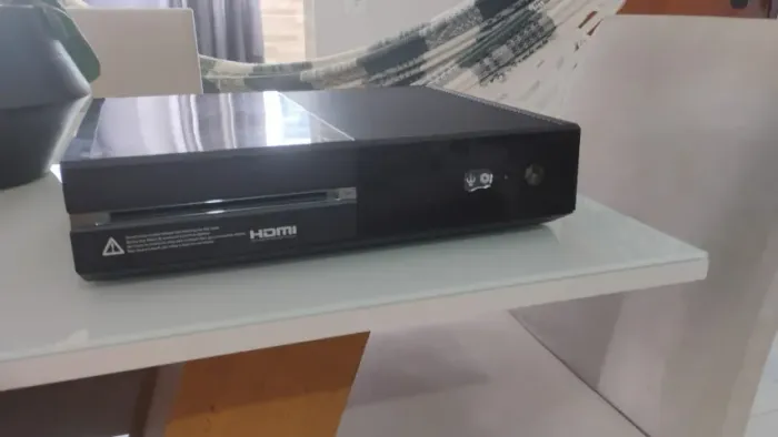 vendo xbox one mais jogos e volante. (Vendo separado tb)