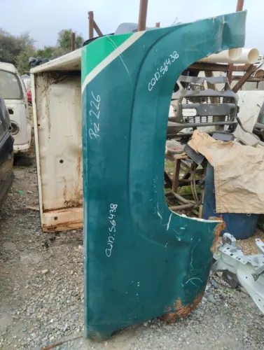 CAÇAMBA AMAROK CABINE DUPLA COM DETALHE