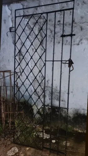 Grade para porta no precinho temos todos os tamanhos temos usadas e novas