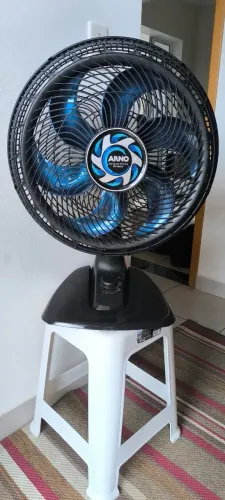 Ventilador de Mesa Arno Xtreme Force Breeze 40cm VB40, 126W, 6 Pás, 3 Velocidades