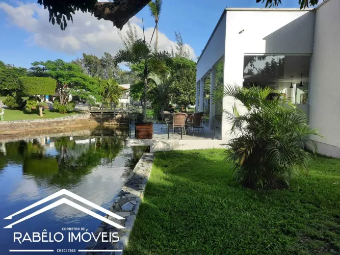 Casa com área total de 15.000 m² mobiliada e casa de caseiro