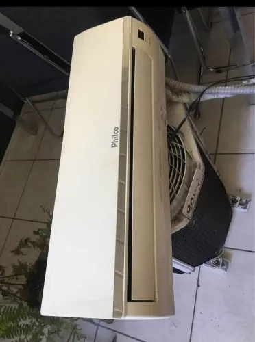 ar-car-condicionado philco12000 ptu 220v com transformador 110v