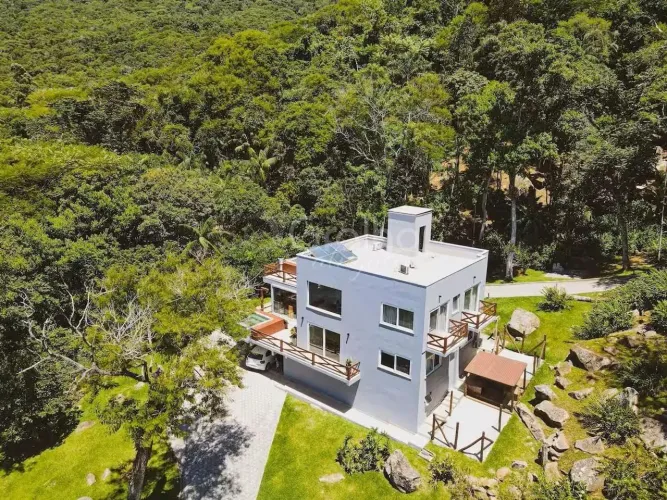 CASA DE CAMPO - ARMAÇÃO DO PANTANO DO SUL