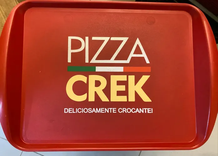 24 Bandejas Fast Food com logo Pizza Crek impresso