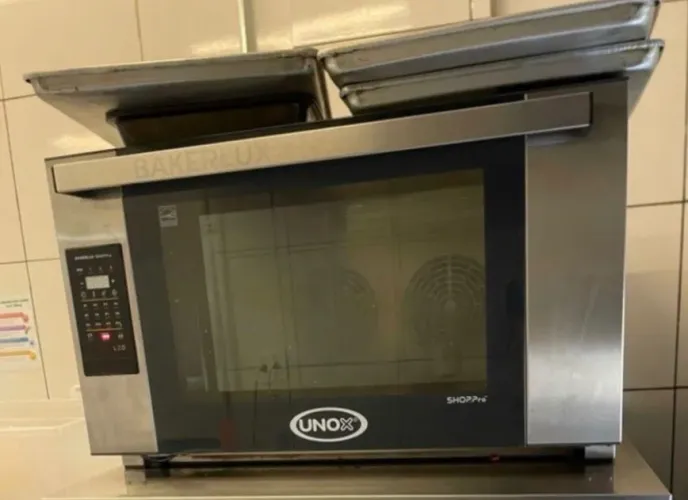 Forno Elétrico Industrial Unox (pizzaria, padaria,?)