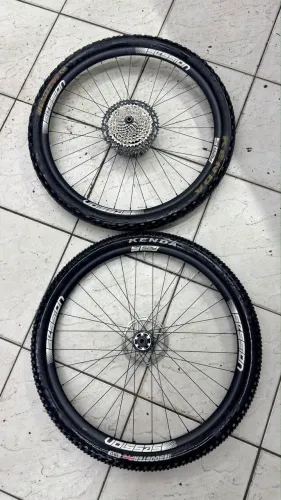 Rodas session A25 boost