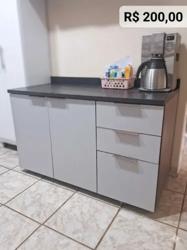 BALCÃO COM GAVETAS