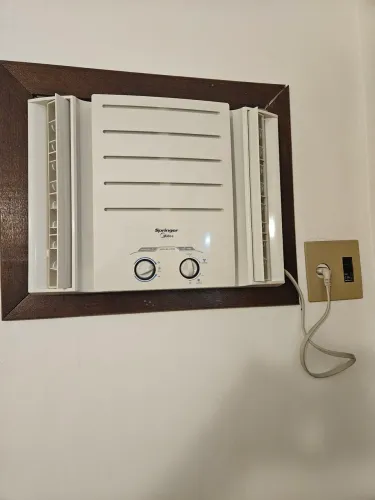 Ar condicionado 10mil BTUs Springer Midea