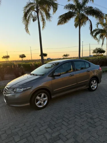 Honda City Sedan LX 1.5 Flex 16V 4P Aut. 2011