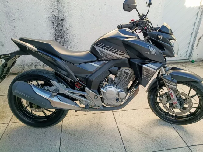 Cb twister 2022 muito conservada