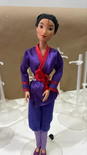 Boneca Barbie Mulan antiga Mattel para colecionador