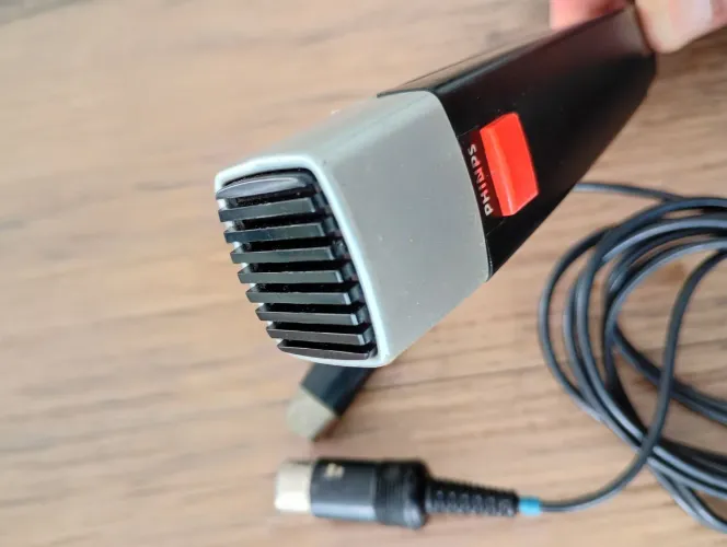 Microfone Philips de Estúdio (vintage, som antigo)