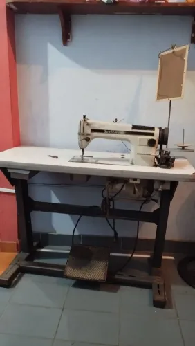 Máquina reta industrial SunStar