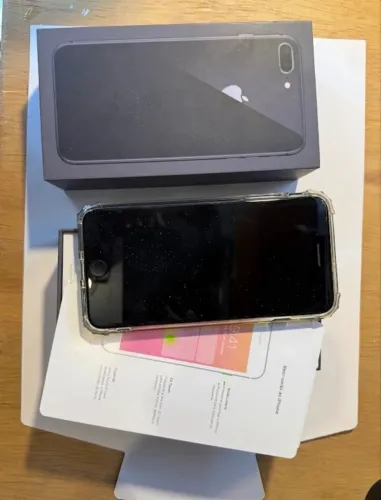 iPhone 8 Plus (leia descrição)